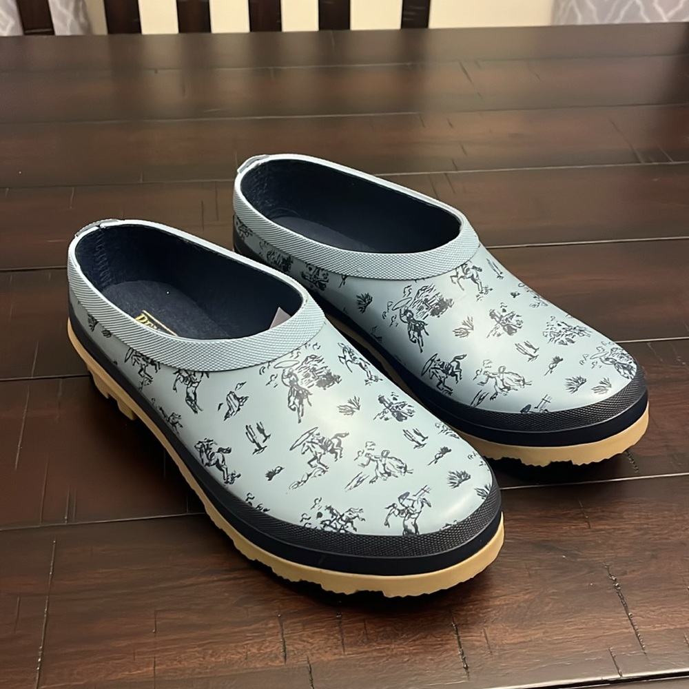Pendleton Light Blue Printed Clogs